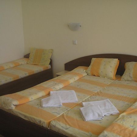 Семеен Хотел Атива - Family Hotel Ativa Lozenets Εξωτερικό φωτογραφία