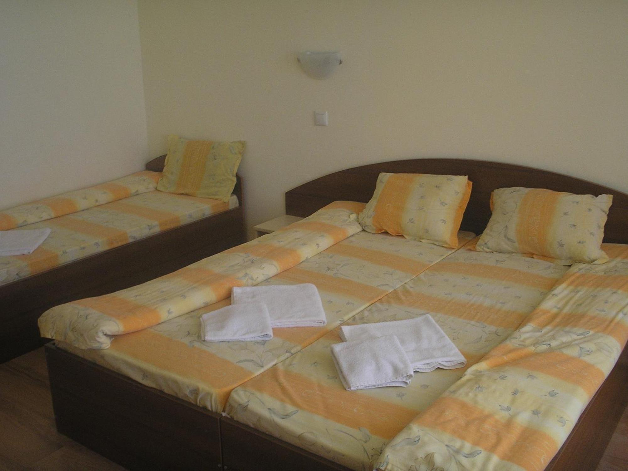 Семеен Хотел Атива - Family Hotel Ativa Lozenets Εξωτερικό φωτογραφία