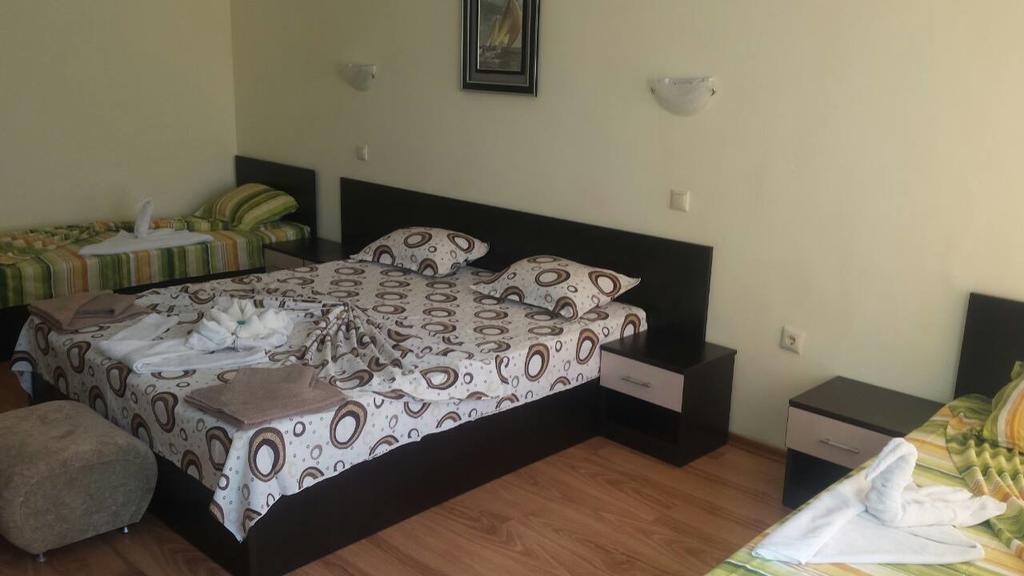 Семеен Хотел Атива - Family Hotel Ativa Lozenets Εξωτερικό φωτογραφία